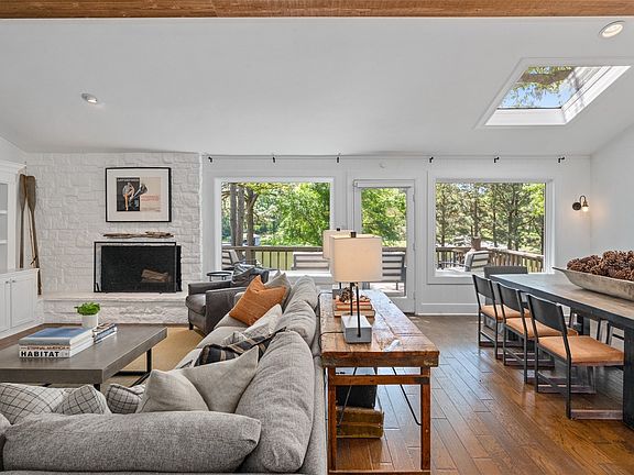 5th image of 5486 Bayshore Dr