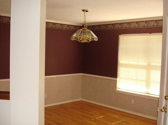 4th image of 9649 Deer Ln