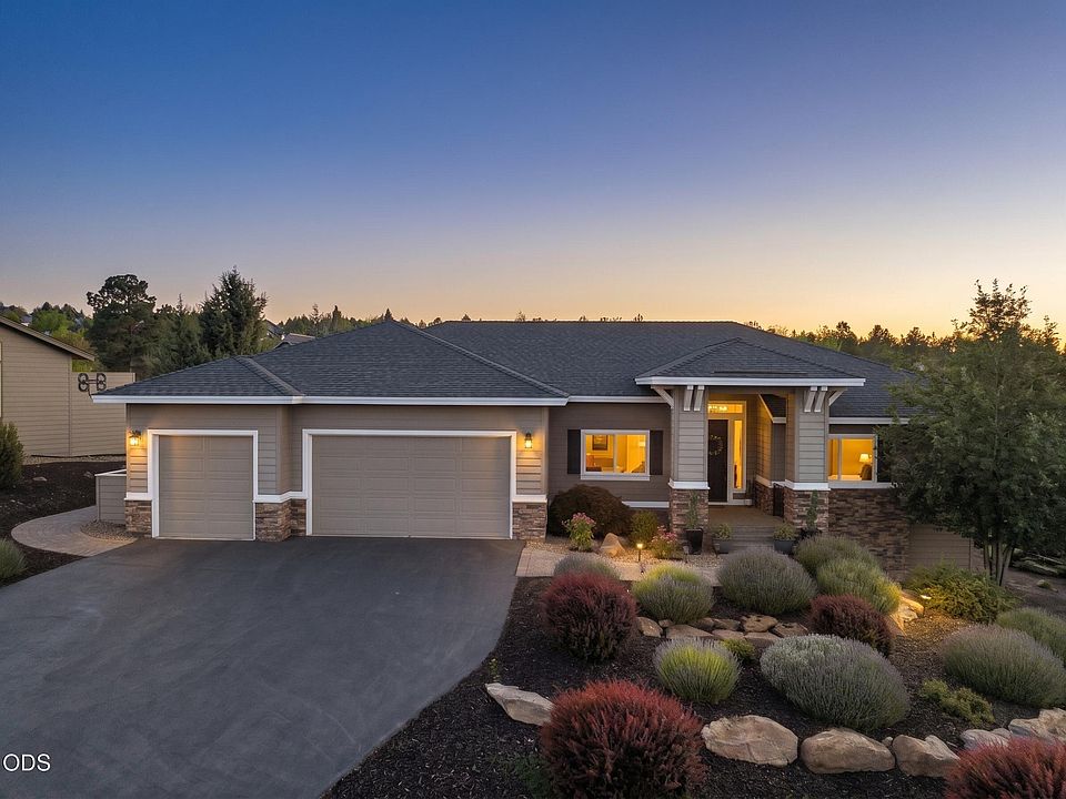 1st image of 257 Highland Meadow Loop