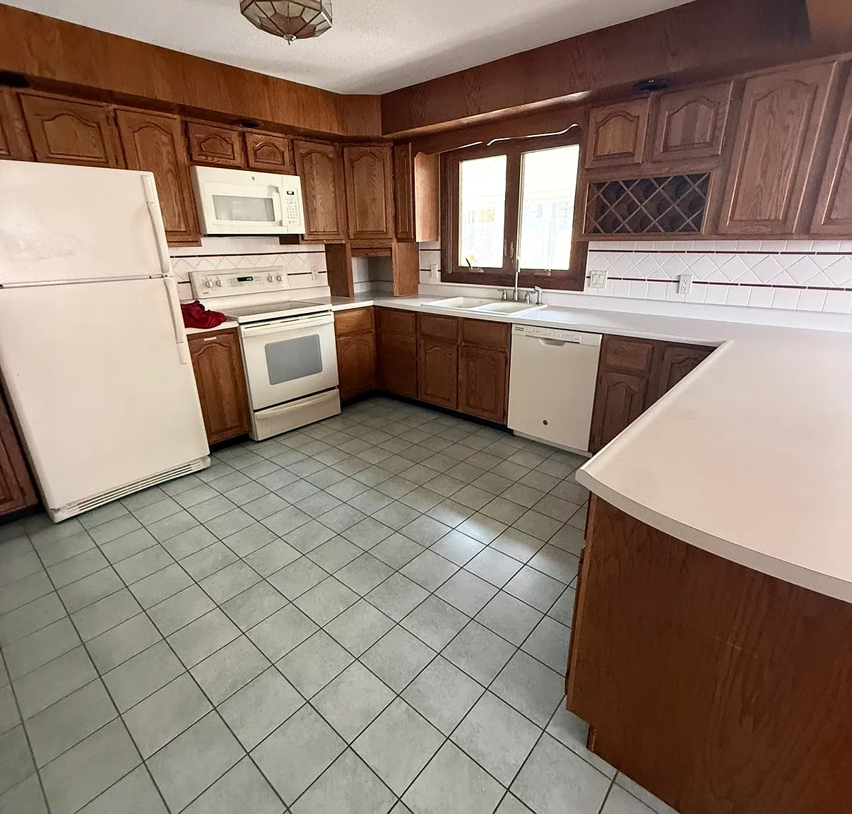 3 bed, 2.5 bath, 1888 sqft, $2,900 — Photo 3