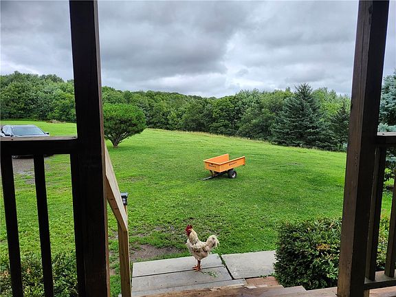 5th image of 1129 Vandervort Hill Rd