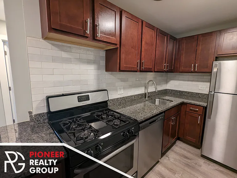 455 W Barry Ave #445-514 — Photo 17