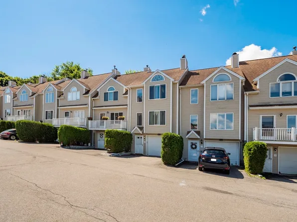 36 Tobey Rd Unit 35, Dracut, MA 01826