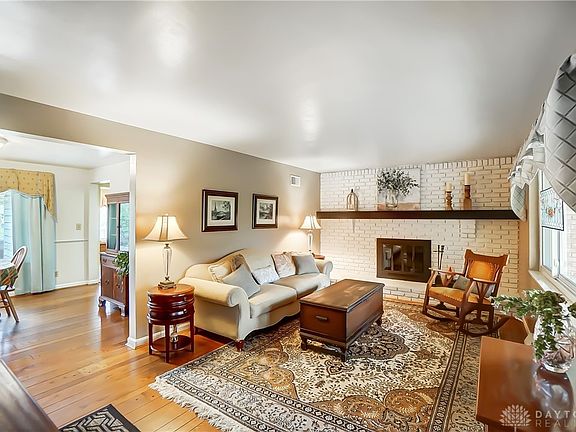 2nd image of 1143 Chelsea Ct