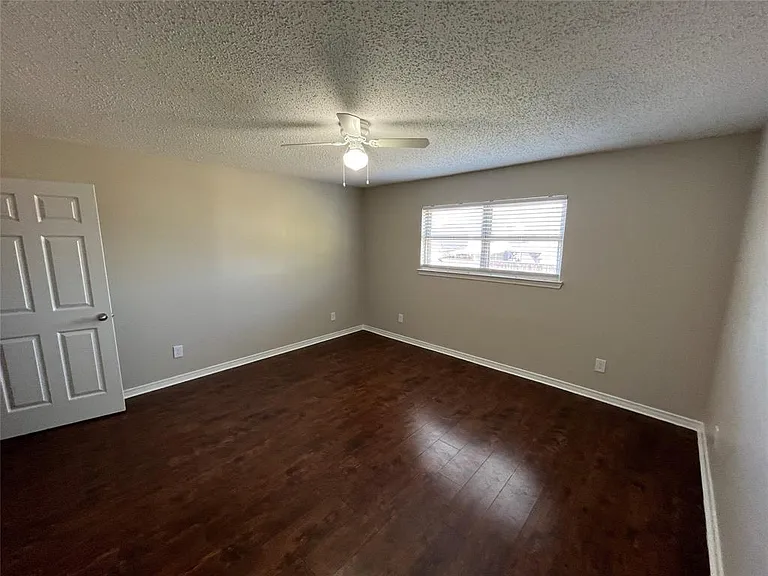 2024 Santa Anna Dr — Photo 18