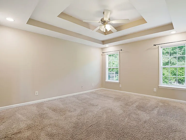 505 Heron Dr — Photo 9