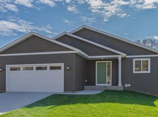 2414 15th St SE, Rochester, MN 55904