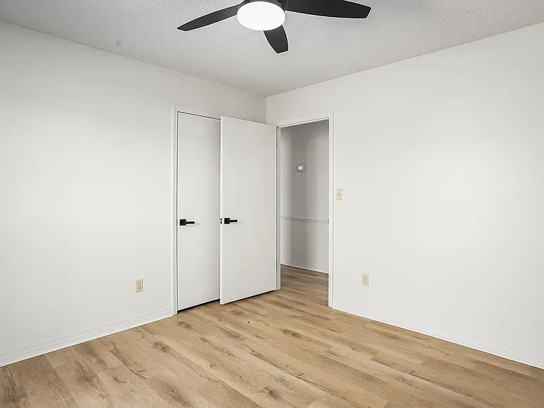 338 Travis Dr — Photo 10