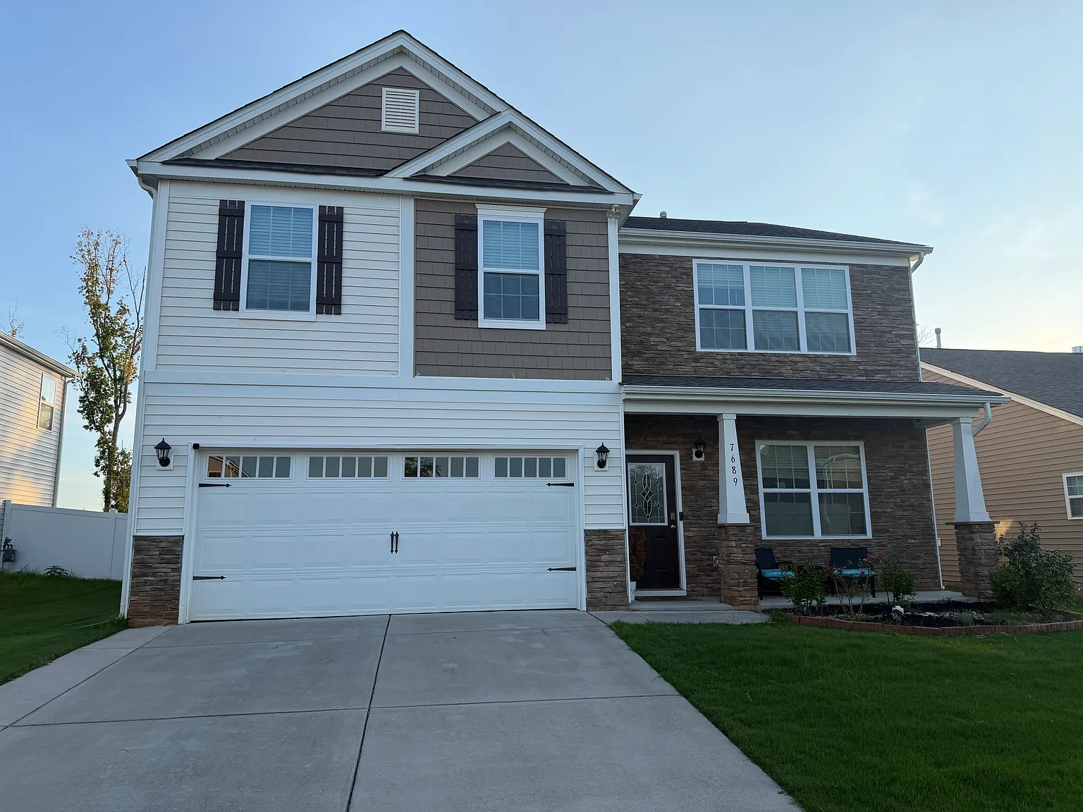 5 bed, 2454 sqft, $2,500 — Photo 3