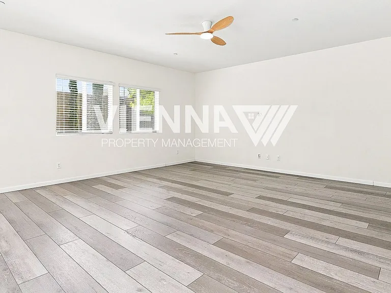 3033 Welton Cir — Photo 2