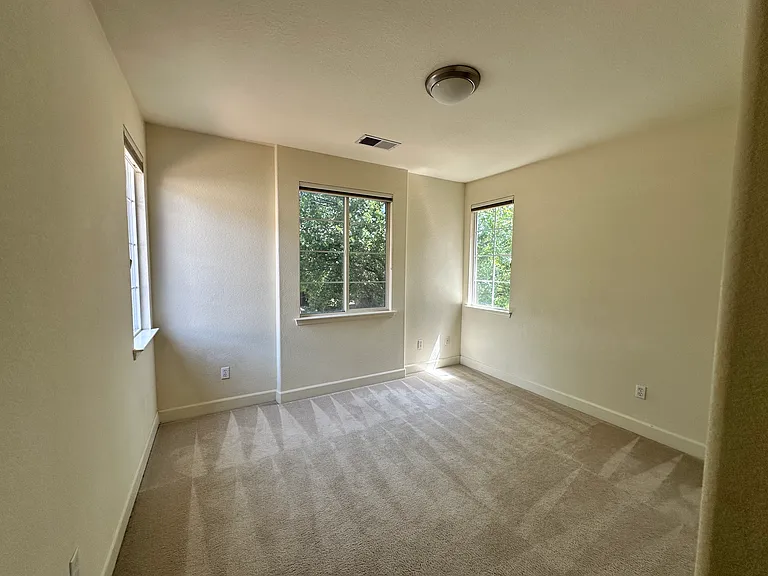 8054 Murcia Way — Photo 54