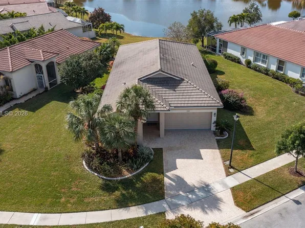 2675 Clipper Cir, West Palm Beach, FL 33411