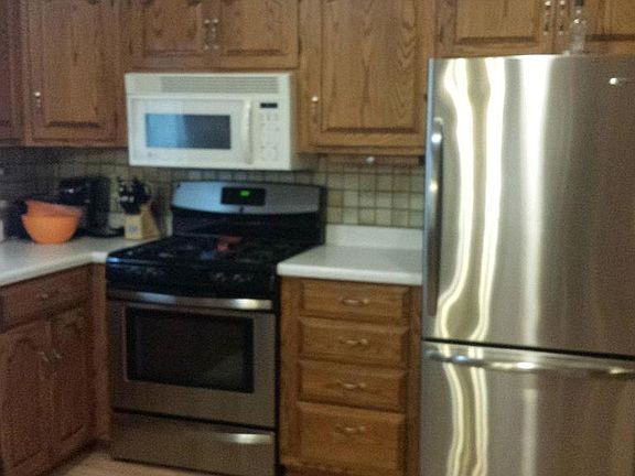 4th image of 1144 West Ave