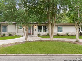808 Canterbury Hill St, Terrell Hills, TX 78209