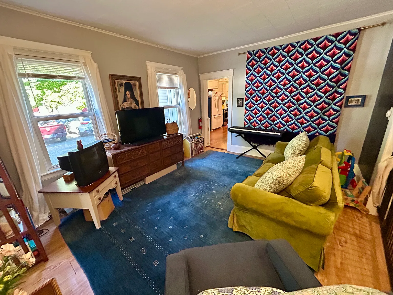 2 bed, 1025 sqft, $1,950 — Photo 4