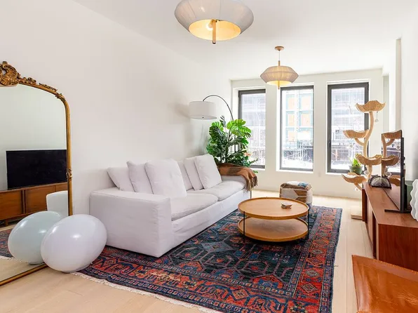 58 Saint Marks Pl #205, Brooklyn, NY 11217