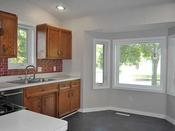2nd image of 1007 Briar Creek Rd