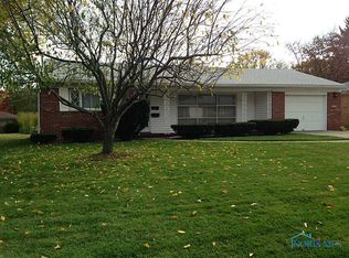 3027 Pinehurst Dr, Toledo, OH 43613