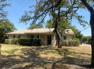 734 Blue Bonnet Dr, Grand Prairie, TX 75052