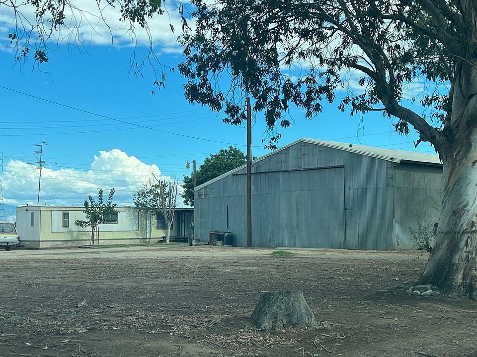 2nd image of 1500 Coffee Rd
