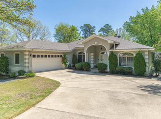 21 Fachado Dr, Hot Springs Village, AR 71909