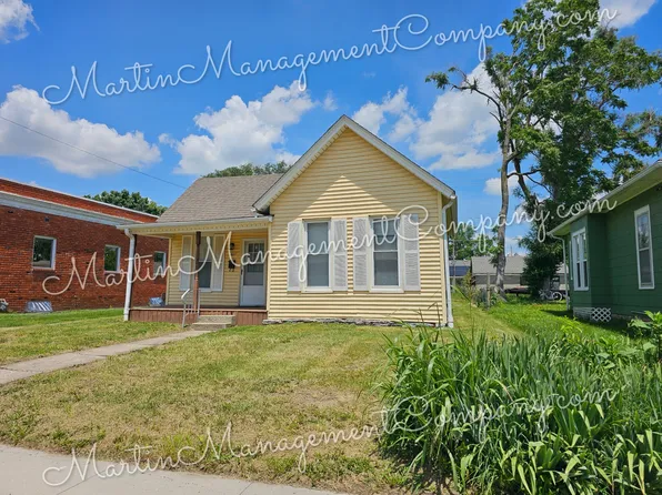 627 E 13th St, Sedalia, MO 65301