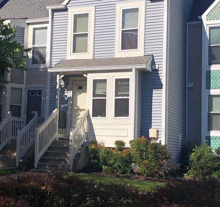 1st image of 3433 Lindenwood Dr