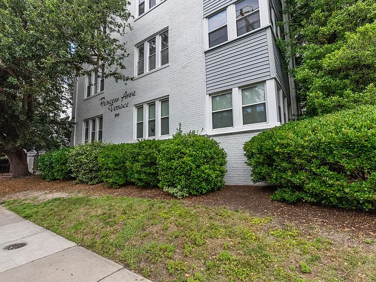 800 W Princess Anne Rd #B2 — Photo 22