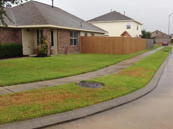 10806 Elgar Ln, Tomball, TX 77375