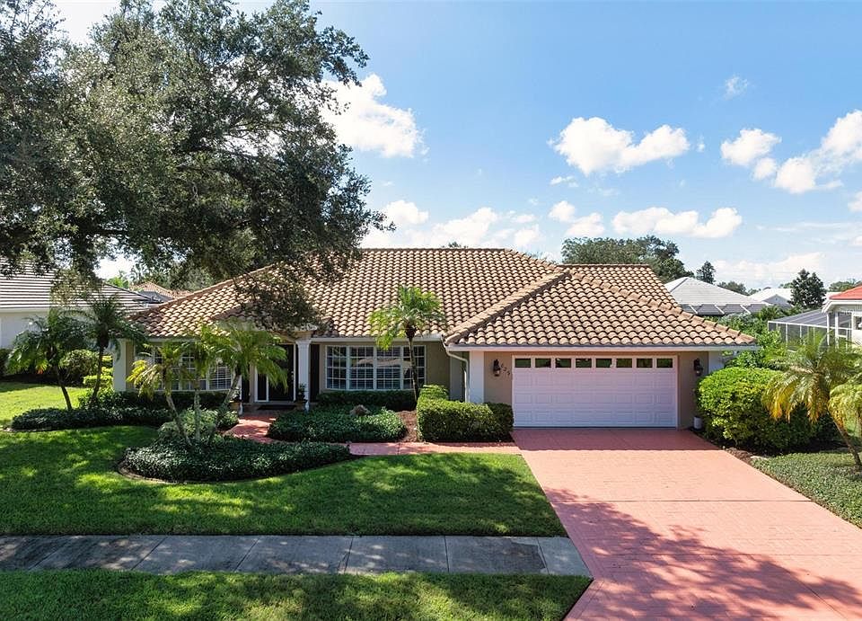 1st image of 829 CARNOUSTIE DRIVE