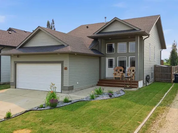 34 E Wilkinson Cir, Sylvan Lake, AB T4S 2N8