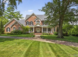 551 High Meadow Rd, Saint Louis, MO 63131