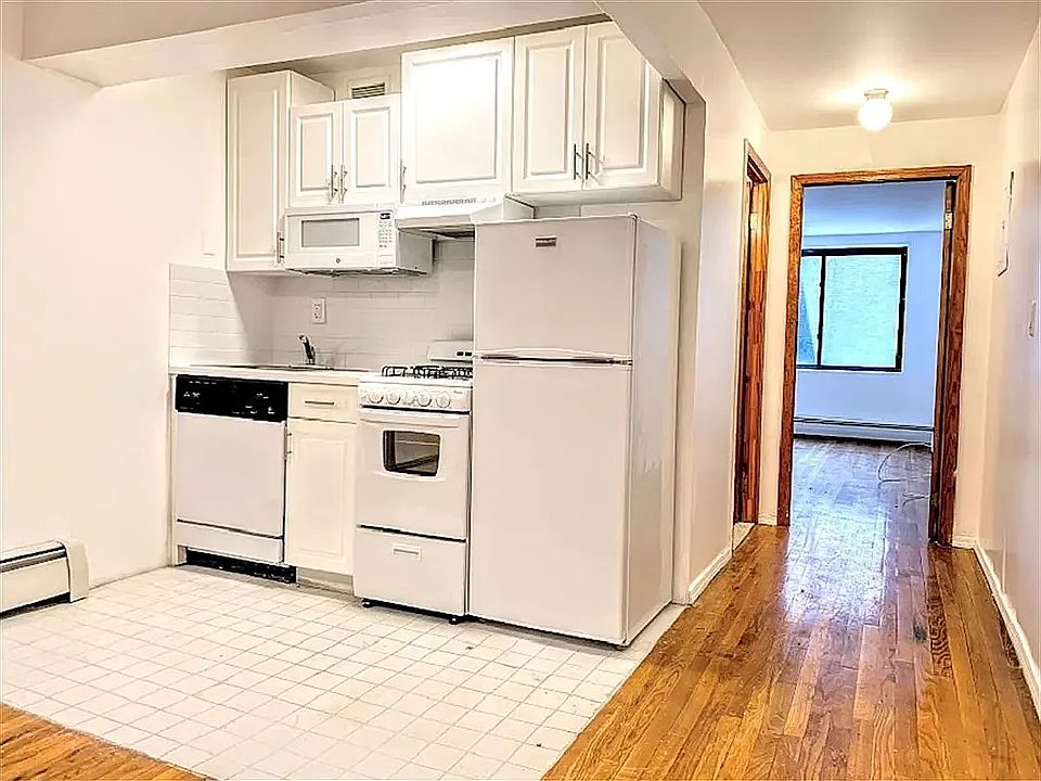 2nd image of 1425 York Ave APT 4C
