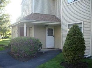112 Victory Way, Clifton Park, NY 12065