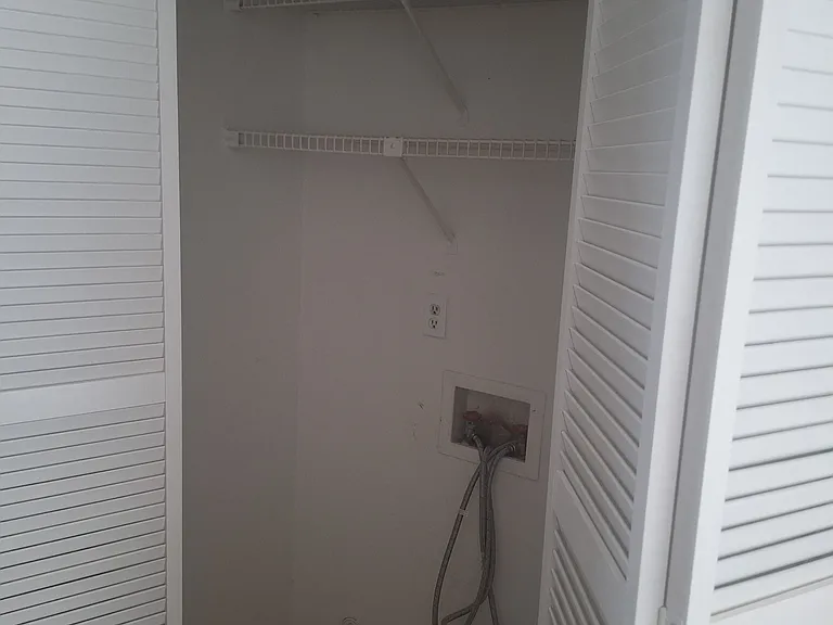 5016 Casa Del Rey Dr — Photo 1