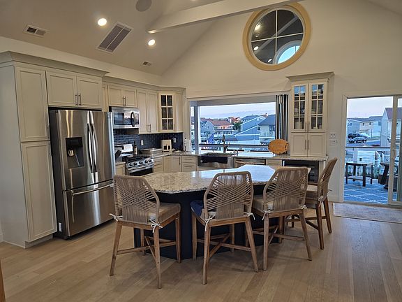 5th image of 9 Seaview Dr