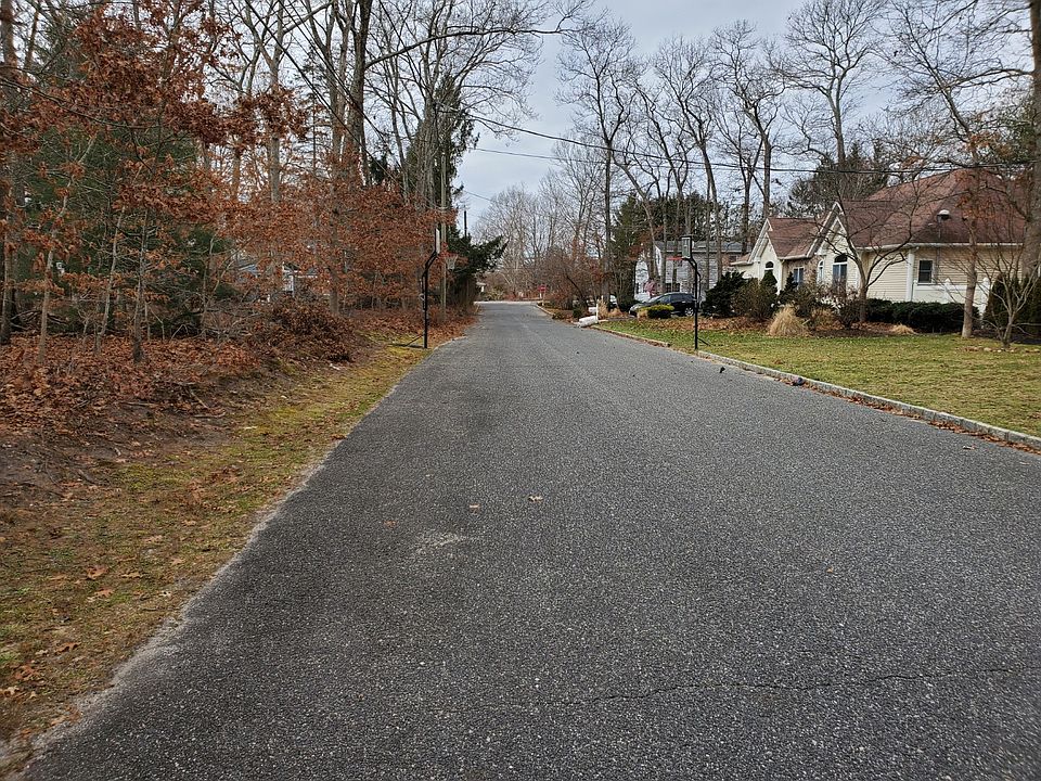 2nd image of Darcy Ave