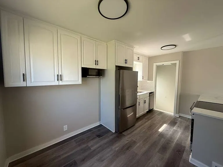 6701 Pelham Dr — Photo 7
