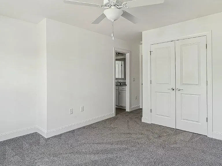 409 Kendall Dr — Photo 19