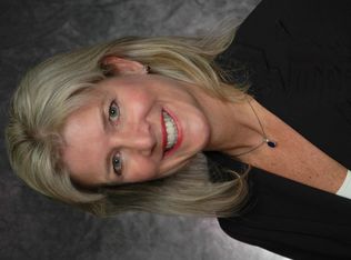 9750 Grosick Rd, Pittsburgh, PA 15237