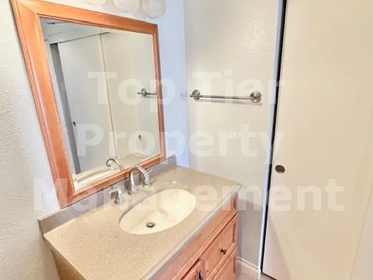 328 Riverview Way — Photo 6