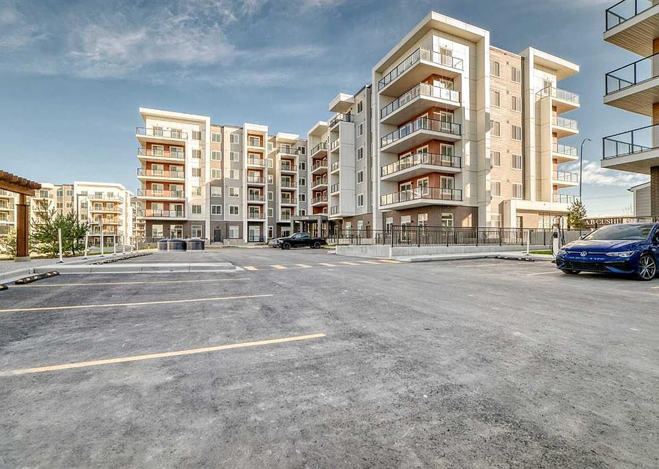 1st image of 150 Carrington Cres NW #3611