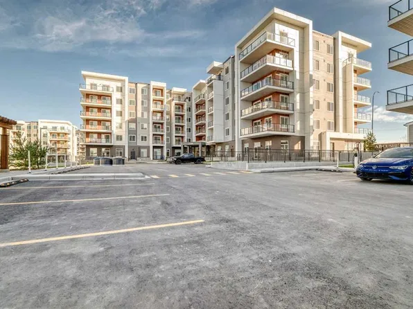 150 Carrington Cres NW #3611, Calgary, AB T3P 1R2