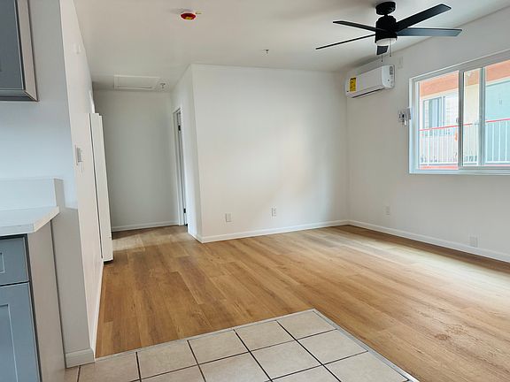 4th image of 3239 Andrita St #9
