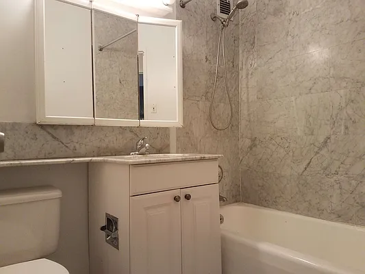 Rented by PF Financial Services Inc | media 1