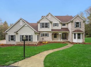 8478 Sunshine Ln, Rockford, MI 49341