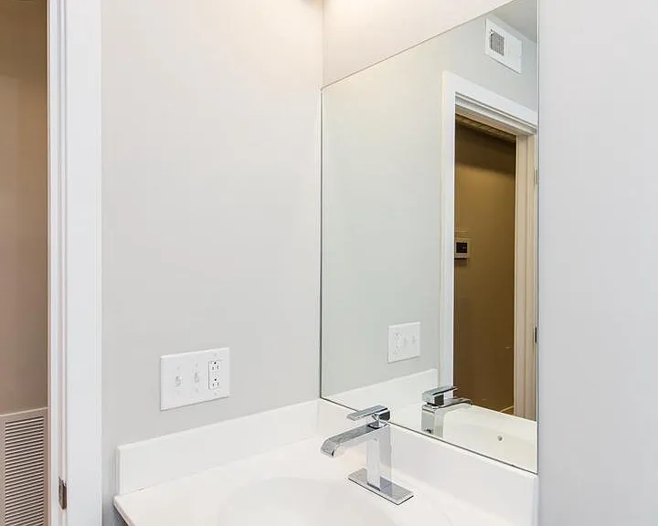 2543 N Front St #2 — Photo 8