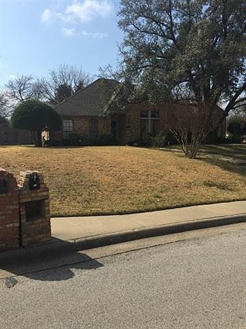 1st image of 1002 Briar Hill Cir