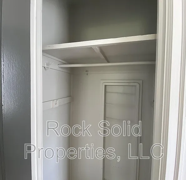 416 E 3rd St — Photo 14