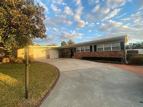 1806 Pepperidge Dr Photo 1